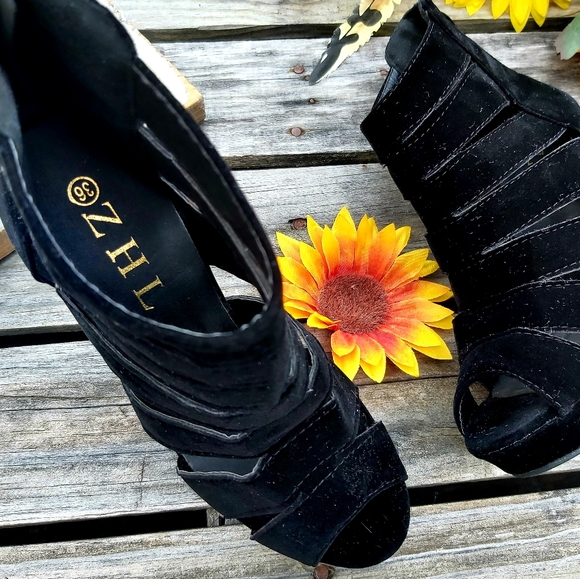 ZHL Gladiator Heels - Picture 4 of 14